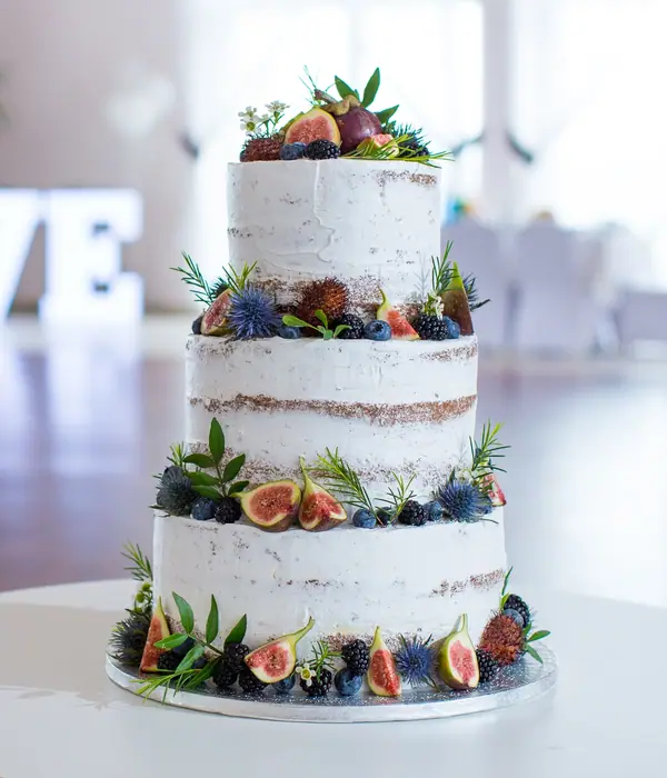 Elegancki tort weselny